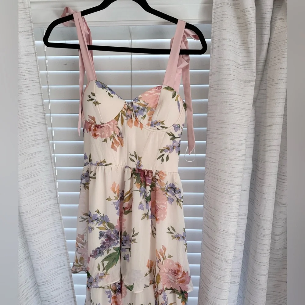 Blush Horizon Tiered Bustier Maxi Dress medium neutral floral - Picture 7 of 12